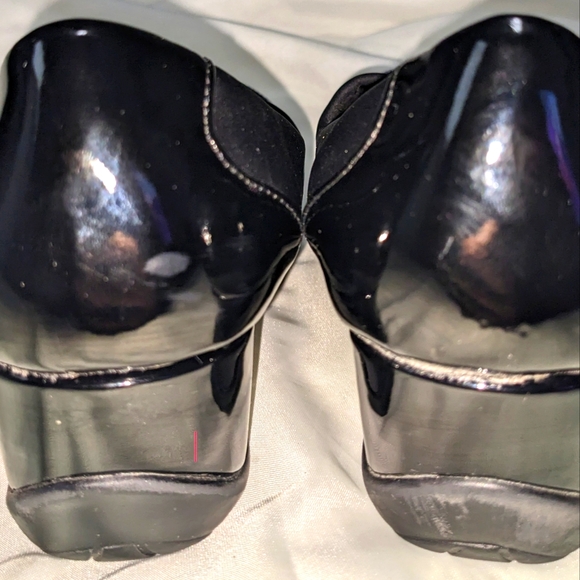 East 5th EF Evard Women's Slip on Shoes - Picture 7 of 10